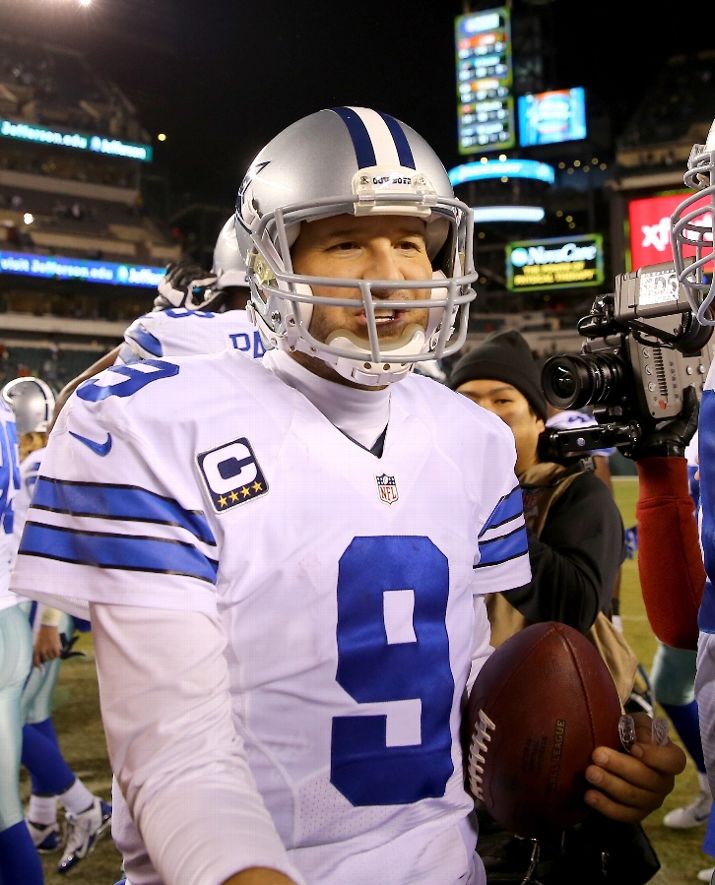 Tony Romo has a chance to be a hero in Dallas on Sunday night against Indianapolis.